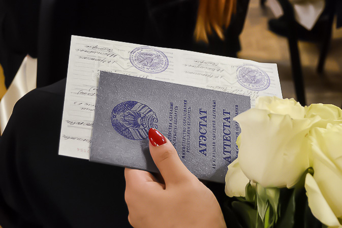 Купить диплом мастера маникюра легкий путь к успеху